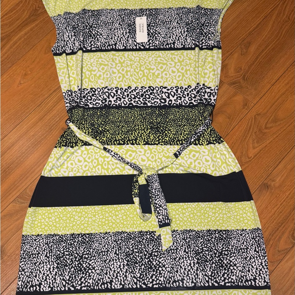 NEW Banana Republic Green and Black Animal Print Midi Dress NWT - Size Large